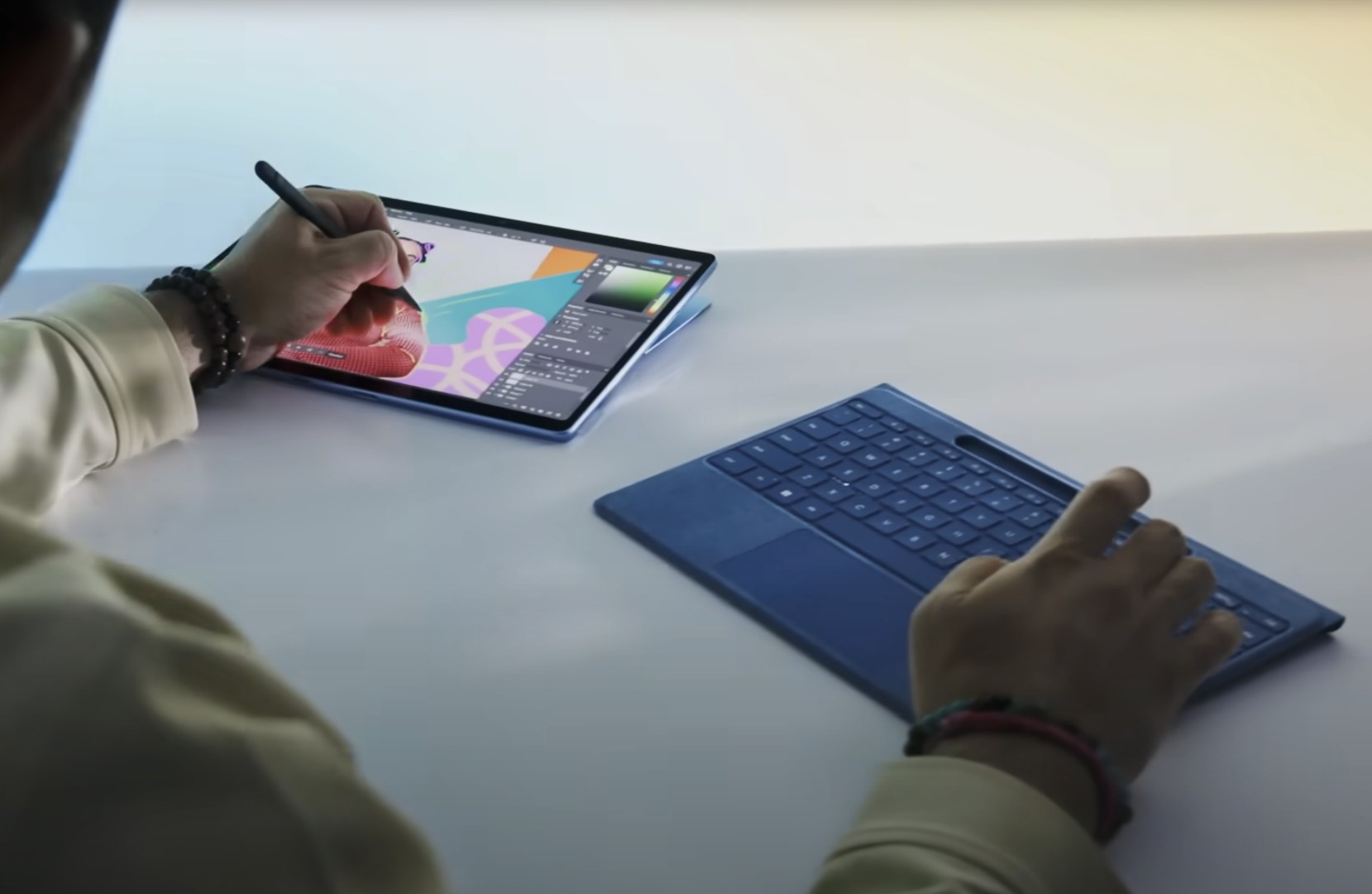Microsoft lanserer ny Surface Laptop og Surface Pro Tablet med Snapdragon X Plus-brikker 28 Surface Pro og Laptop med Snapdragon X Plus: Effektive, men ikke uten begrensninger