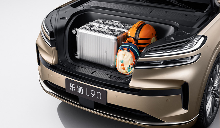 Onvo L90: Stor elektrisk crossover med tre seterader lanseres snart 6