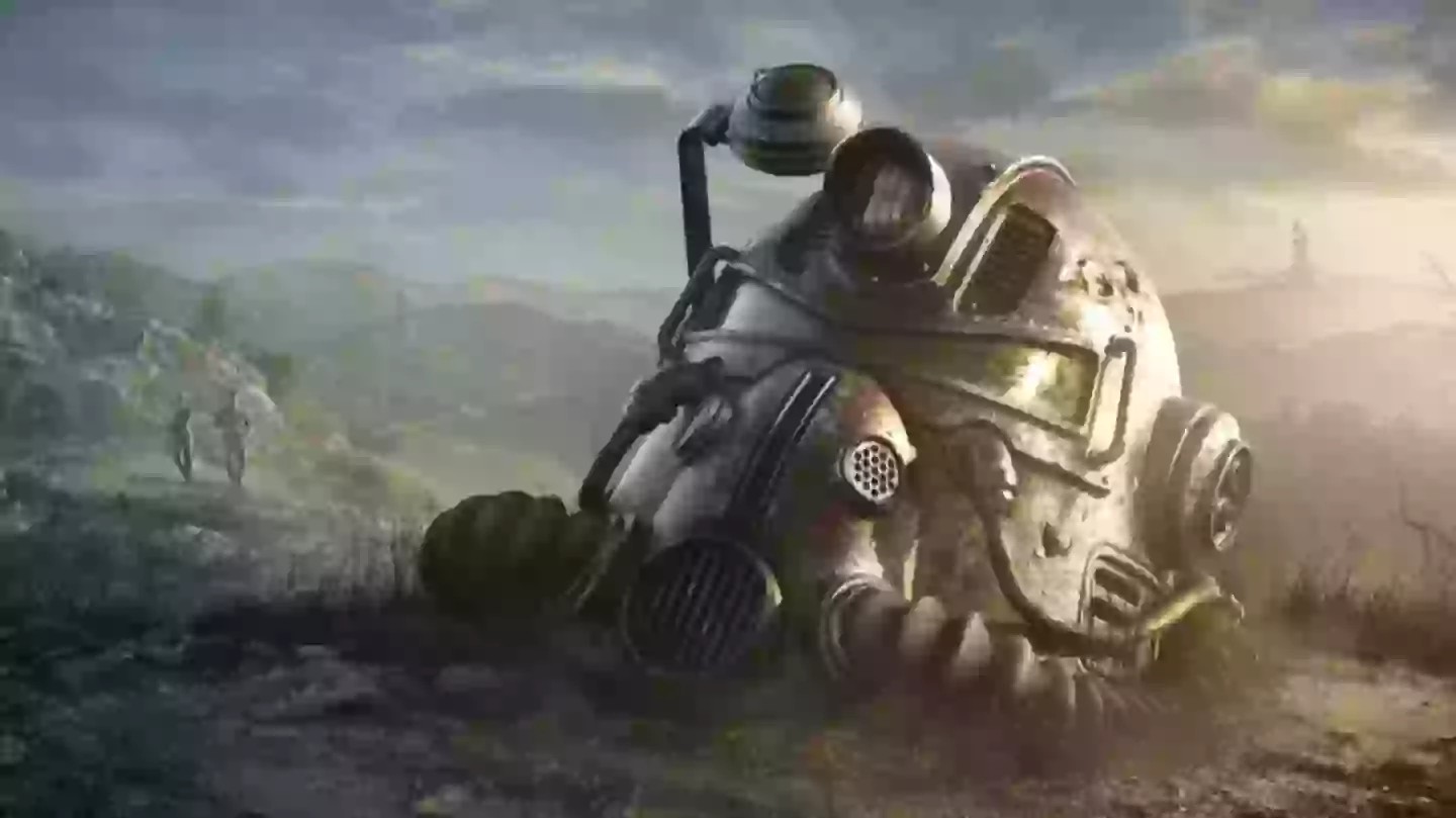 Black Isle Studios' Feargus Urquhart hadde et mye mer forsiktig syn. Han bemerket at selv om spillerne absolutt ville likt å se Fallout som et MMO, hadde teamet ingen erfaring med å lage online-prosjekter.