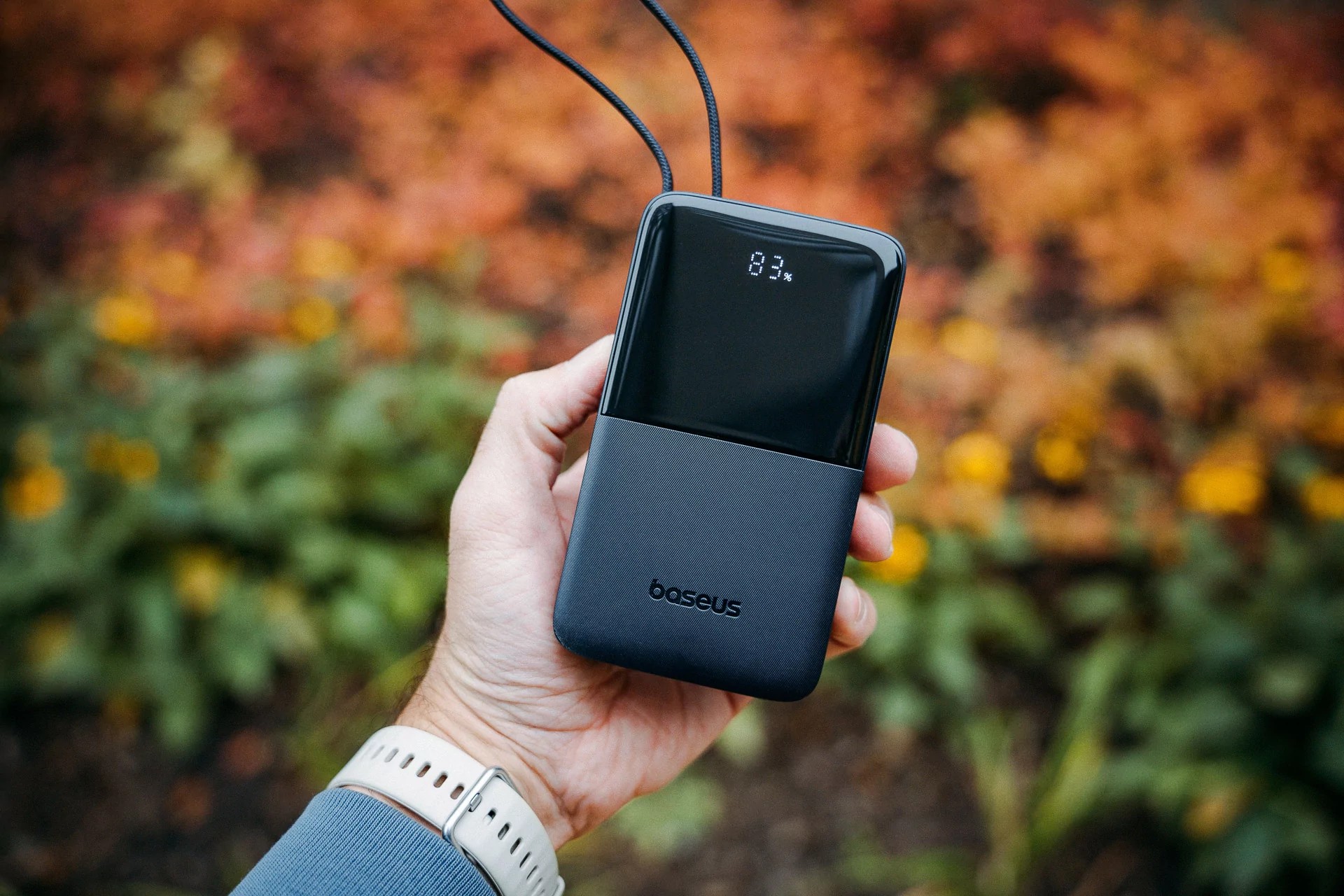 Baseus Enerfill Bipow 2 Pro test: Powerbanken du faktisk vil ta med deg 26 Baseus Enerfill Bipow 2 Pro: Smart powerbank med innebygd kabelstropp