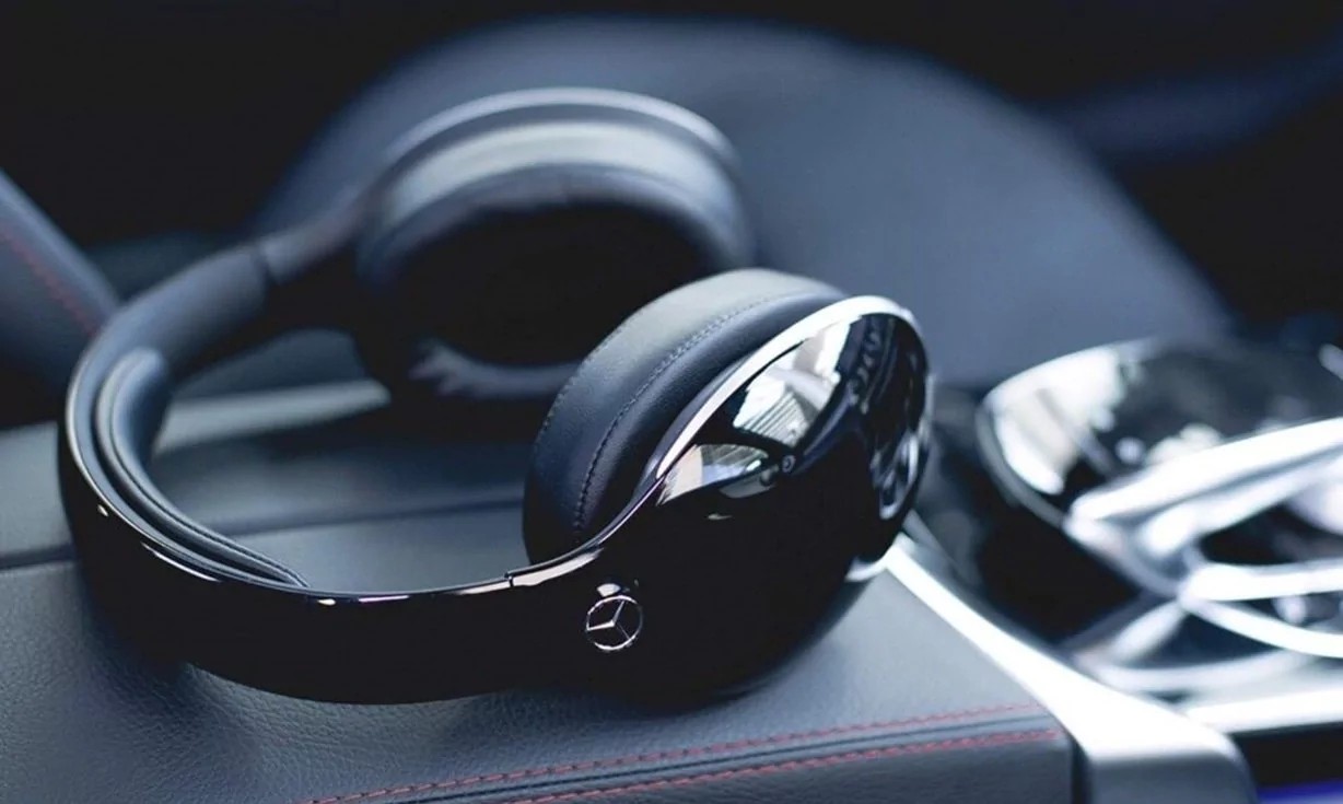 Mercedes-Benz Wireless Headphone 2: luksuriøse hodetelefoner gjør comeback i 2025 17 Mercedes-Benz Wireless Headphone 2: luksuriøse hodetelefoner gjør comeback i 2025