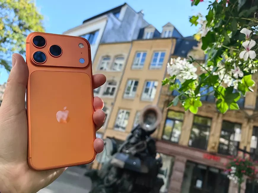 iPhone 17 Pro Max Test: Apple sitt nye monster er her – og det leverer på alle fronter 8 Ulempen med denne modellens popularitet var imidlertid at jeg måtte være ekstremt oppmerksom og bevisst på omgivelsene mine i overfylte turistområder.