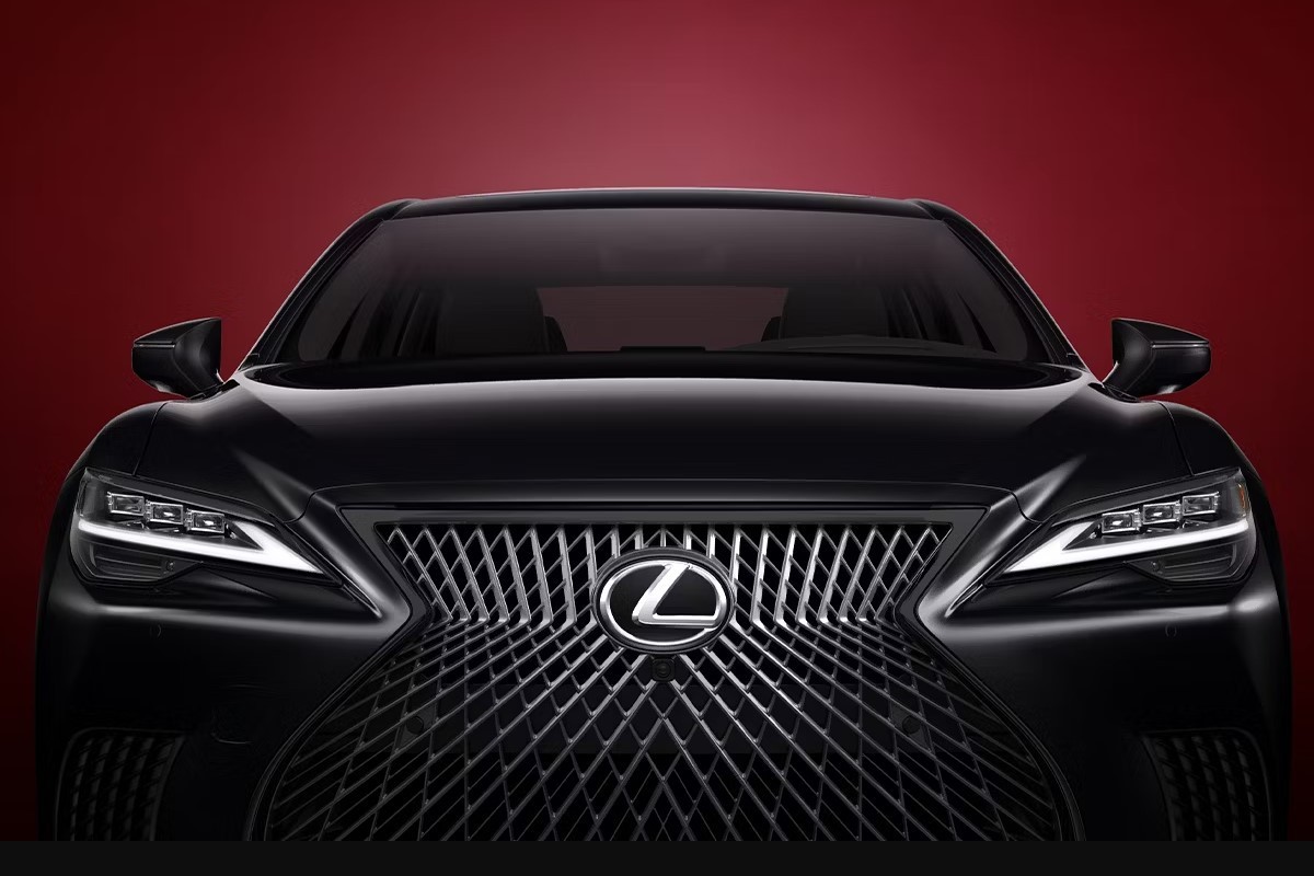 Siste kapittel for Lexus LS: Heritage Edition lanseres i kun 250 eksemplarer 13 Siste kapittel for Lexus LS: Heritage Edition lanseres i kun 250 eksemplarer