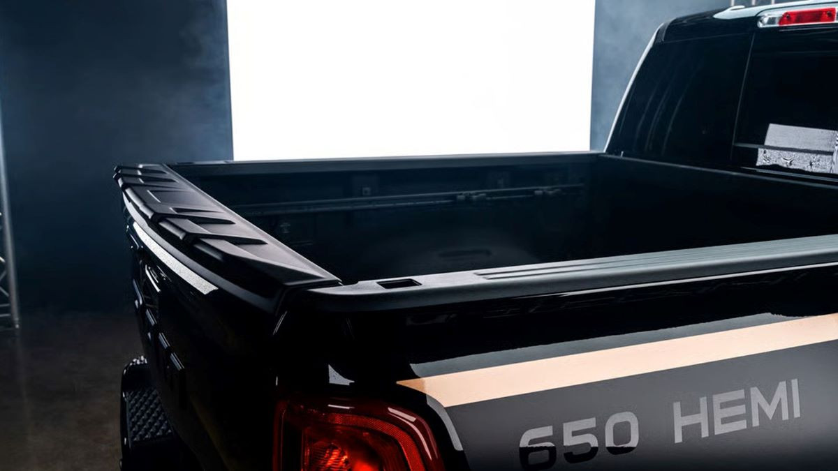 Ram 1500 Lowered: Mopars 659 hk Gatebil-Pickup Med Kompressor og Lav Fjæring 13