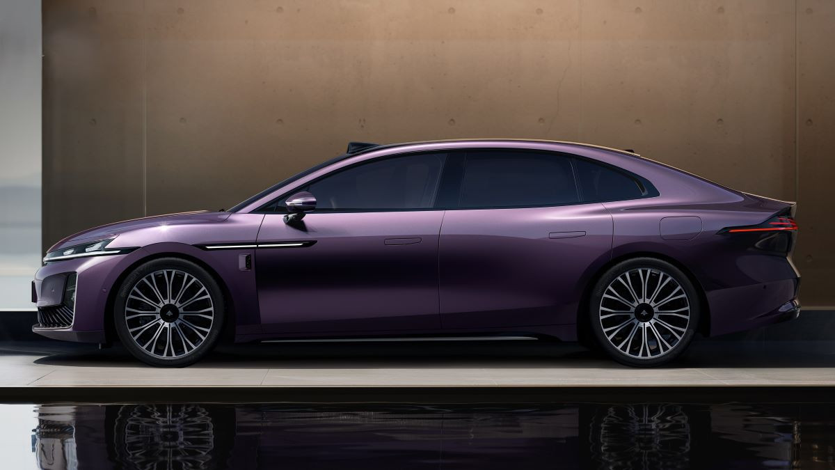 Hyptec A800: Luksus-sedan med futuristisk design, 178 km EV-rekkevidde og AI-cockpit 4 0BtI7v0rfA