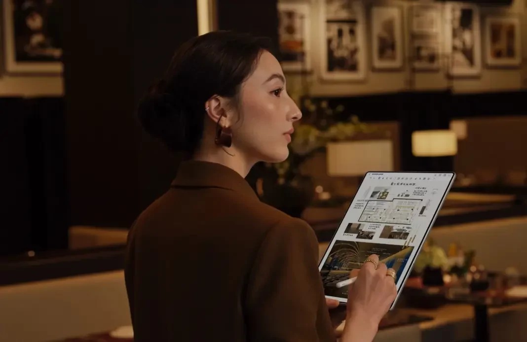HUAWEI MatePad Edge: Nettbrettet som tar ytelse og kjøling til et nytt nivå 2 Den har et gyroskop, gravitasjonssensor, Hall-sensor, omgivelseslyssensor og en innebygd fingeravtrykksskanner for sikker tilgang.
