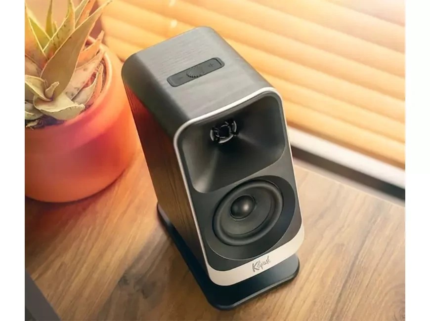 Klipsch ProMedia Lumina: En stilren lydoppgradering for PC-brukere 2 Klipsch ProMedia Lumina-lydsystemet er enkelt å installere og bruke, og designet for en rekke bruksområder.