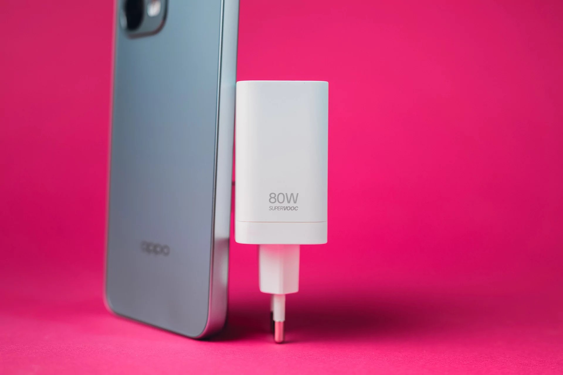 OPPO A6 Pro test: En overraskende komplett smarttelefon for folk flest 6 Det som er spesielt gledelig er den lange batterilevetiden: OPPO lover at etter 5 års bruk vil batteriet beholde over 80 % av kapasiteten sin.