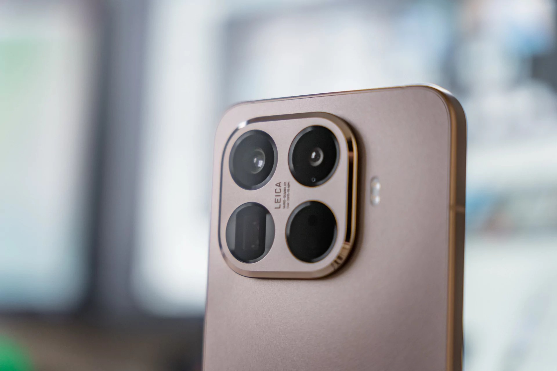 Xiaomi 15T Pro test: Et smartere flaggskip uten unødvendig luksus 4 Hovedkameraet på 50 MP med en 1/1,3-tommers sensor tar utmerkede bilder, som forventet (etter forgjengeren), ikke bare på dagtid, men også om natten.