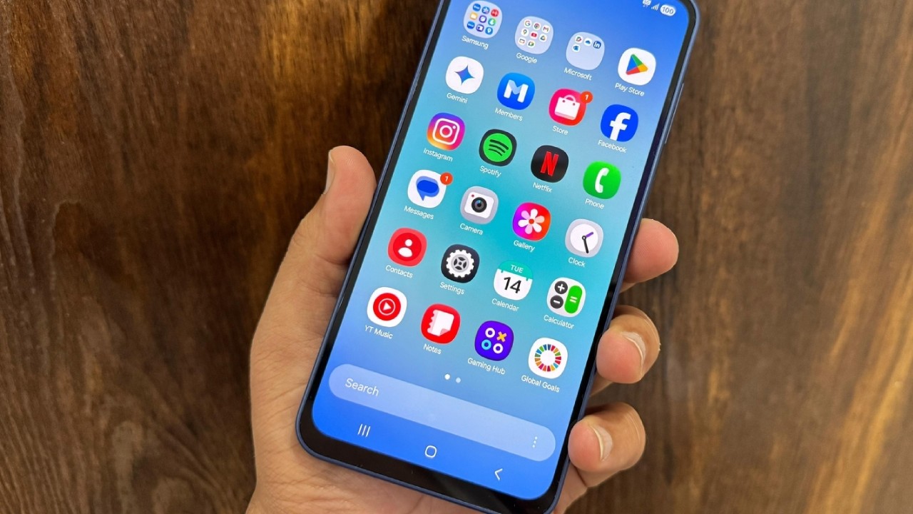 Samsung kritiseres for forhåndsinstallert AppCloud på Galaxy-modeller 29 Samsung får kritikk for AppCloud: Forhåndsinstallert app skaper debatt blant Galaxy-brukere