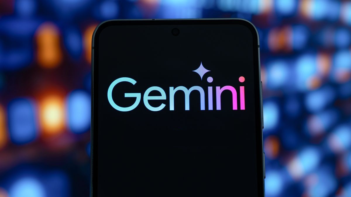 Google lanserer Gemini 3 – enorm AI-oppgradering med nytt magasin-grensesnitt og AI-agent 28 Gemini 3 er endelig lansert – og dette er Googles mest omfattende AI-oppgradering til nå. En ny modell, et helt nytt grensesnitt og en AI-agent som faktisk kan gjøre oppgaver for deg.