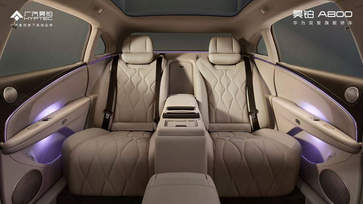Hyptec A800: Luksus-sedan med futuristisk design, 178 km EV-rekkevidde og AI-cockpit 8 oIQB35vG30