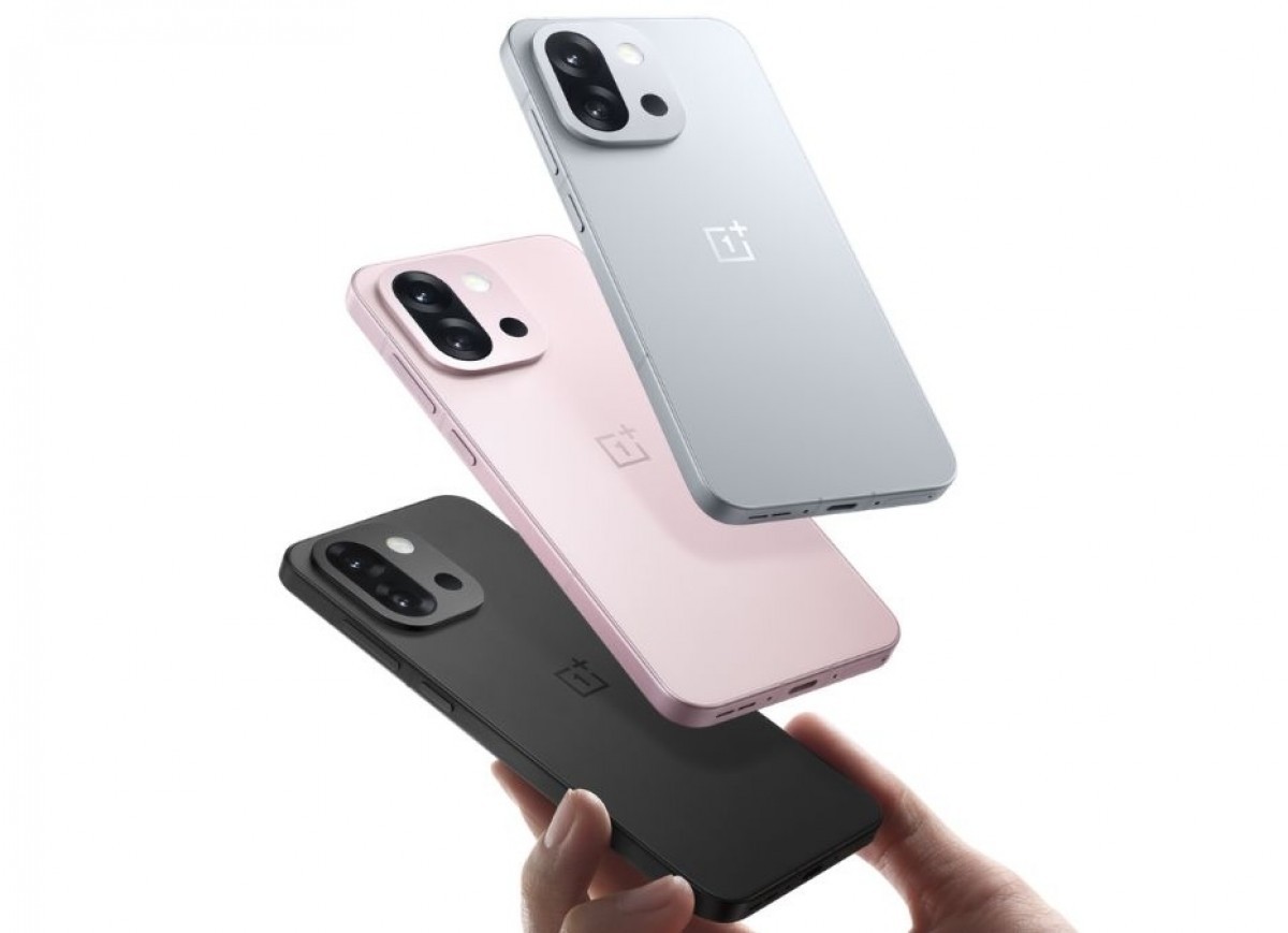 OnePlus 15T: Kompakt flaggskip med kraft og batteri i toppklasse 2 På den kinesiske sosiale medieplattformen Weibo annonserte OnePlus PR-sjef Shuai Lan at den kommende nye modellen snart ville bli avduket på hjemmemarkedet.